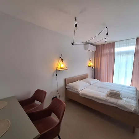 Apartament Entrez Snp - Pri Fakultnej Nemocnici