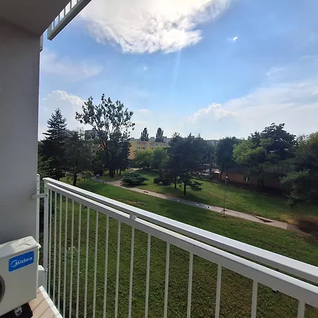 Apartament Entrez Snp - Pri Fakultnej Nemocnici