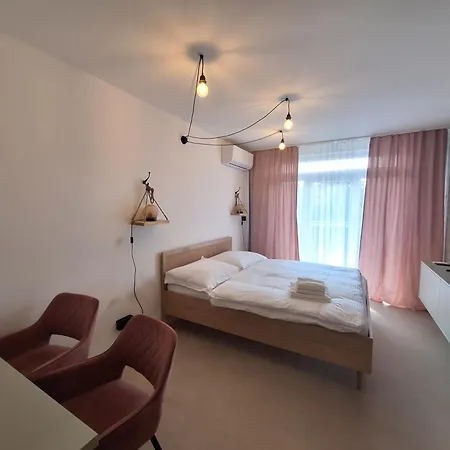 Entrez Snp - Pri Fakultnej Nemocnici Apartament Koszyce